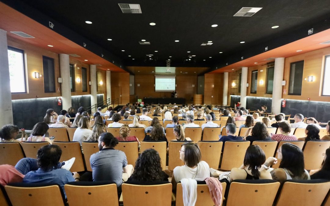 Sala plena de participants durant la jornada d’acompanyament laboral per a col·lectius vulnerables a Les Franqueses del Vallès