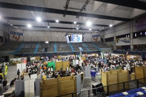 Vista panoràmica de la Fira Guia’t 2025 al Palau d’Esports de Granollers amb participació del Grup REIR i gran afluència de visitants