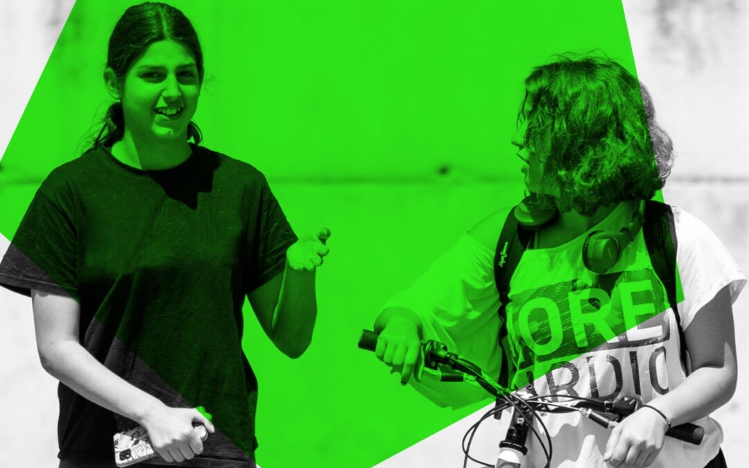 Adolescents conversant al Programa Mentora de REIR Punt Mentora 2025 a Granollers i Canovelles